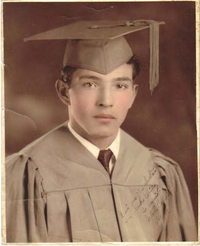 Artuoro Carreon Graduates from Bowie High