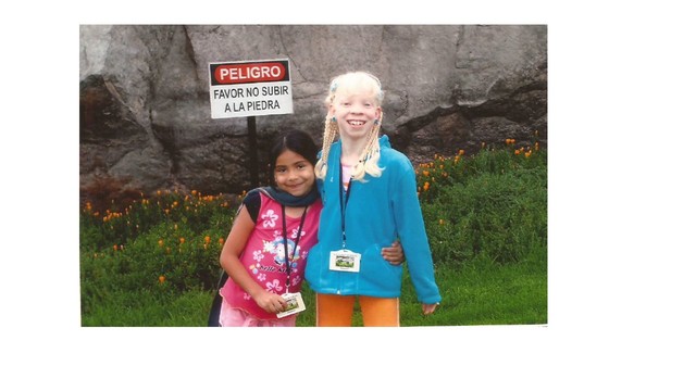 En el paseo con mi amiga Sara..