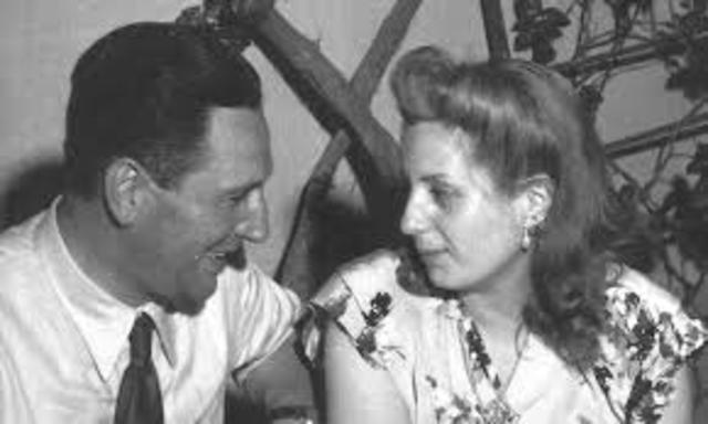 Perón conoce a  Eva