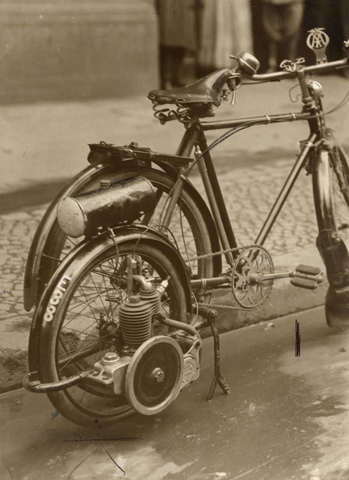 Bromfietsen en scooters worden populair