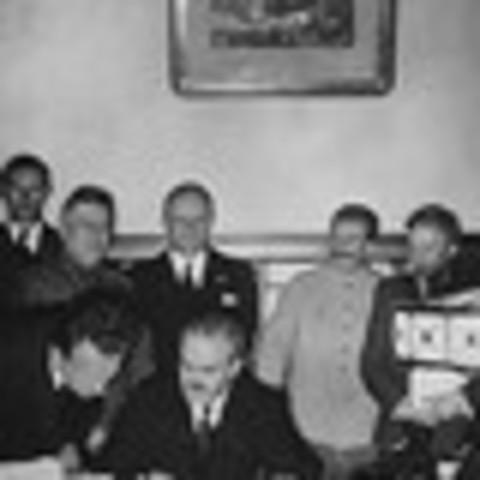 Ribbentrop/Molotov Pact
