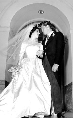 married conrad hilton jr