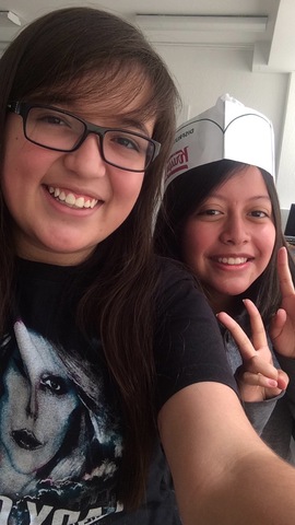 Primera venta de donas con Laura. Excellentia-Buluk