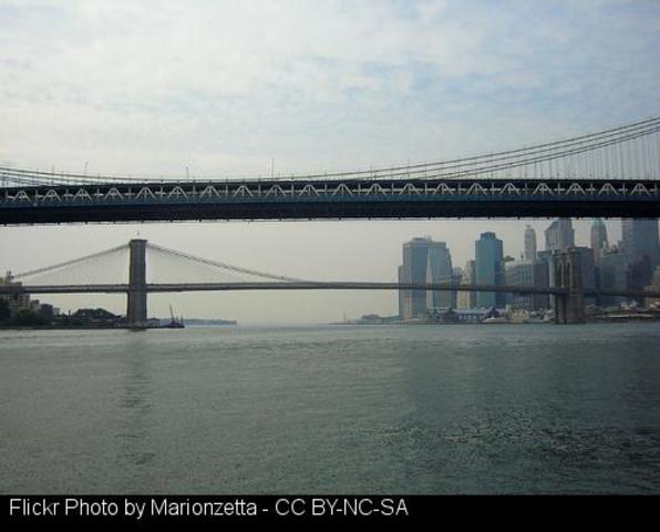 La pasarela del Toleiro caerá a pesar de la protesta acuática