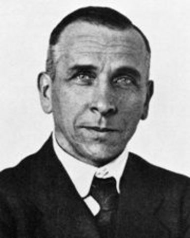 Nov 3rd - Alfred Wegener, German polar researcher and meteorologist (continental shift), dies while on an expedition to Greenland (date is approximate)