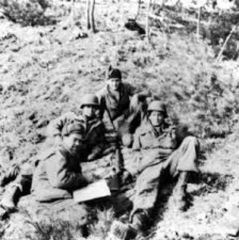 MacArthur unilaterally issues an ultimatum to the People's Republic of China.