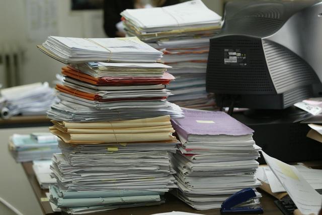 oficinas llenas de informacion y su organizacion - 1800 DC