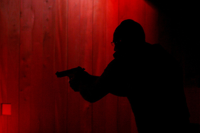 Un atracador hiere de gravedad de dos tiros al recepcionista de un hotel de Sarria