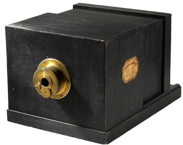 The Daguerreotype Camera