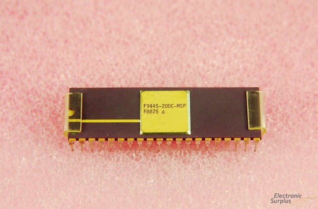 FairChild Programable Microchip