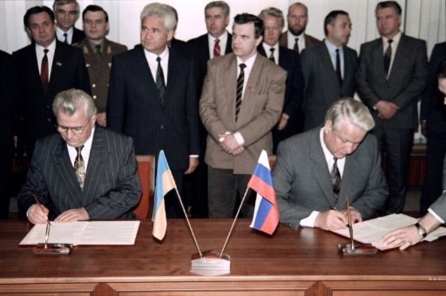 December 1991 Ukraine gets there independence