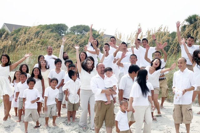 Yang Family Beach Reunion