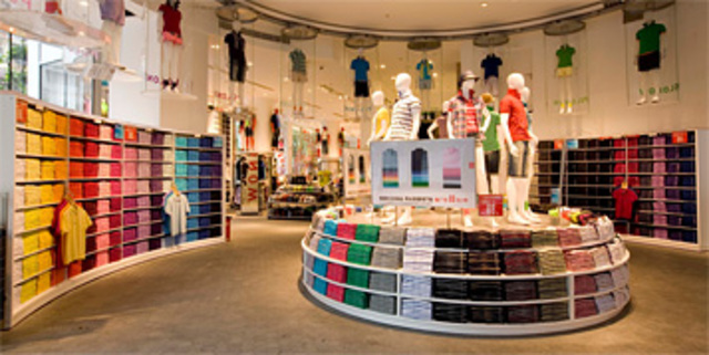 Started with stores in the UK but in 2003 closed