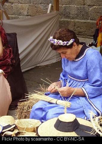 Triacastela organiza a feira de artesanía e produtos da zona