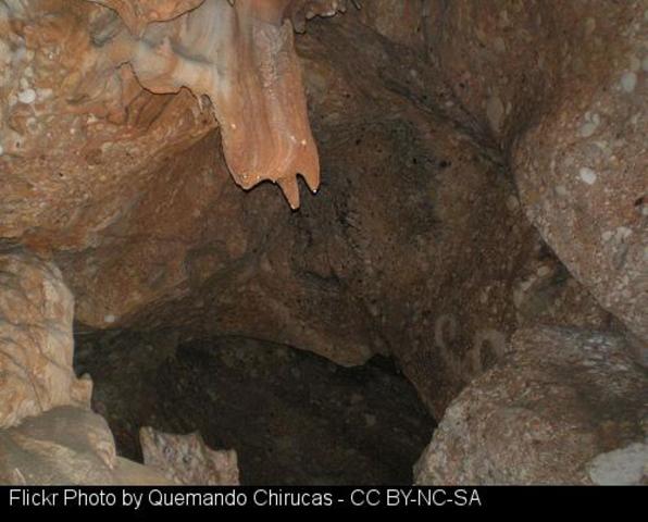 Iglesias repite como alcaldable y cita entre sus prioridades Cova Eirós y el Camino