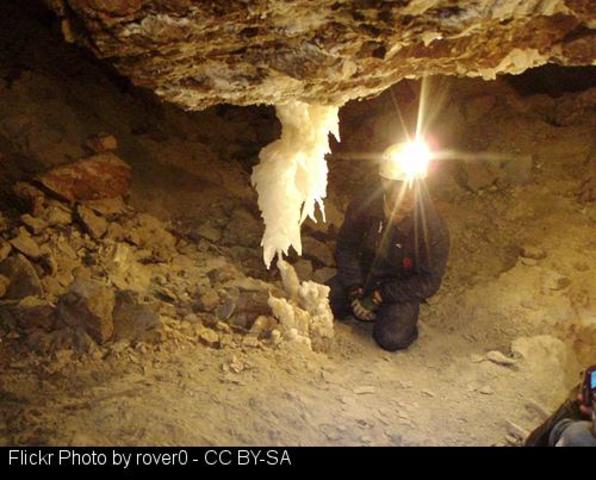 Adega denuncia ante la Fiscalía ''actuaciones'' que ''ponen en peligro la conservación de Cova Eirós''