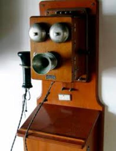 the first phone came out