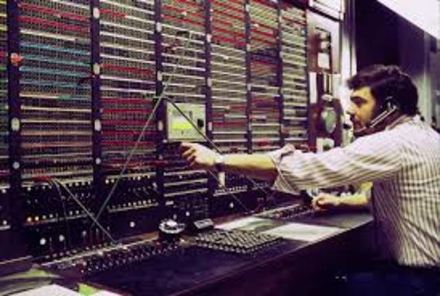 The first automatic Panel exchange