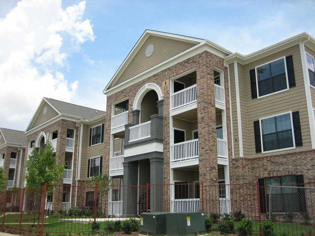 Get my own apartment after 2 year of college