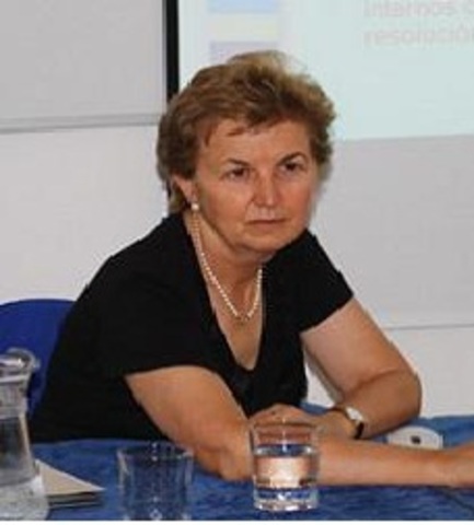 Gloria Pérez Serrano -Paradigma en la investigacion educativa