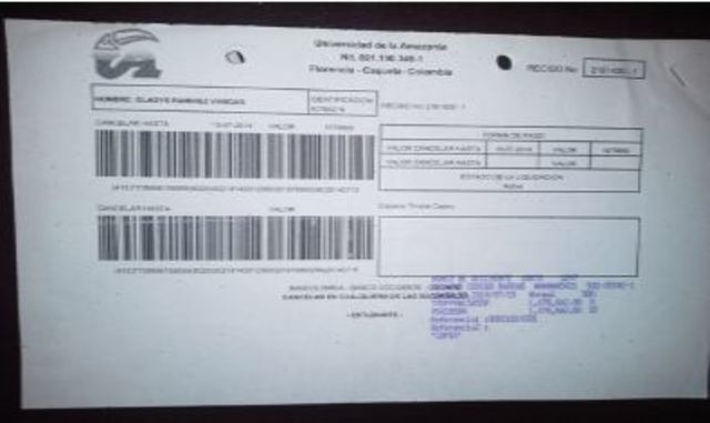 Gladys  se matricula para hacer la especialización en pedagogía en la UNIAMAZONIA.