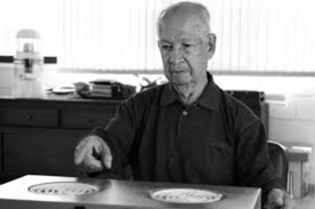 Producción de cocineta. Production of small stoves.