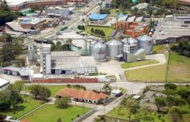 Se construyeron las sucursales en Cali, Bogotá y Eje cafetero. Branches were built in Cali, Bogotá y Eje cafetero.