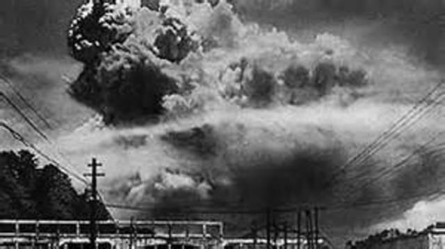 The United States drops an atomic bomb on Nagasaki