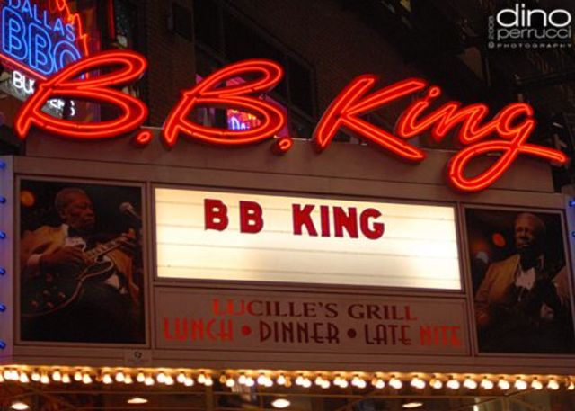 Graba Riding with the Kingse junto al guitarrista Eric Clapton.