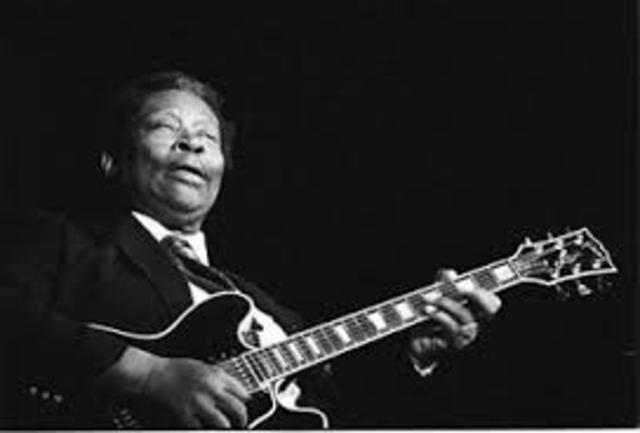 King empieza a trabajar y a tocar la guitarra