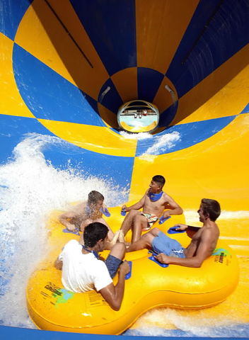 Went to Splashtown!!