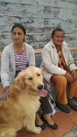 con mi tia elby y mi abuela lola en Duitama
