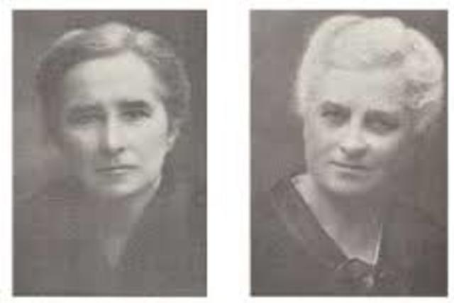 ROSA AGAZZI Y CAROLINA AGAZZI