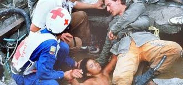 Erupcuón volcan Nevado del Ruiz