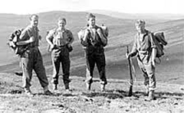 Jen's Poulsson and his Noregian team, parachute onto Norway's Hardangetr Plateau.