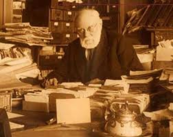 Первый сервер ARPANET был установлен 2 сентября 1969 года в Калифорнийском университете (Лос-Анджелес). Компьютер Honeywell DP-516 имел 24 Кб оперативной памяти