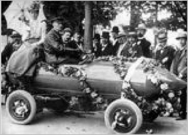 Electric car broke the 1 mile a minute (97km/h)