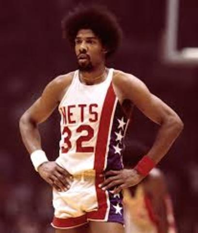 Julius Erving college career