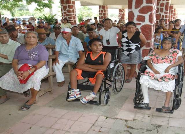 obreros y personas en desproteccion