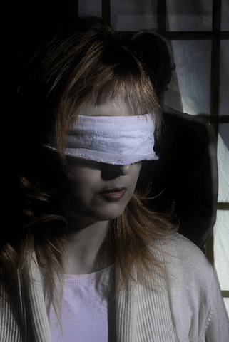 El Concello de Sarria rechaza indemnizar a la vecina que perdió visión por una caída en la vía