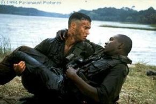 Forrest saves the members of his platoon in battle