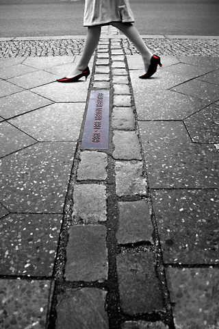 Berlin Wall (take down)