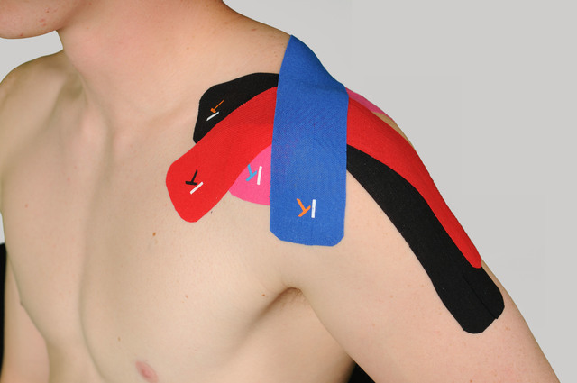 Elastic therapeutic tape