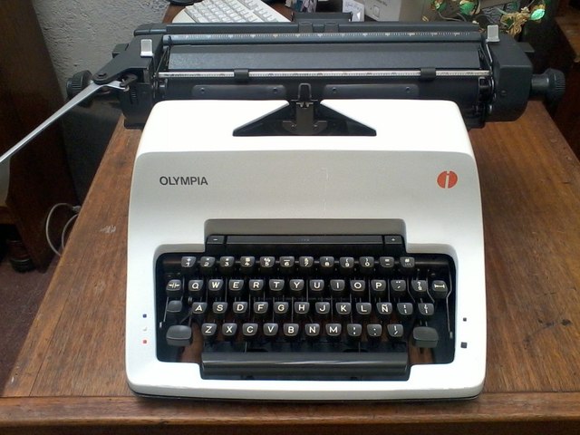 Mi primera máquina de escribir