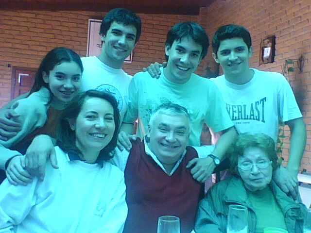 Mi Familia- Cumple del tio Miguel