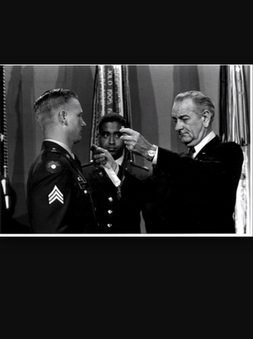 forrest receives medal of honer