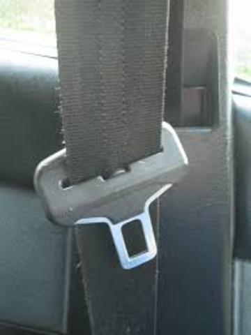 Seatbelts become standard in cars