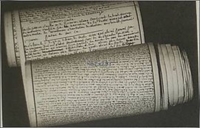 Se desplaza el libro al rollo.