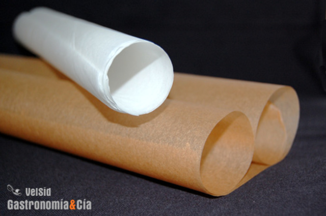 El papel suplanta al pergamino