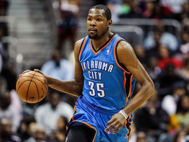 Kevin Durant is Born